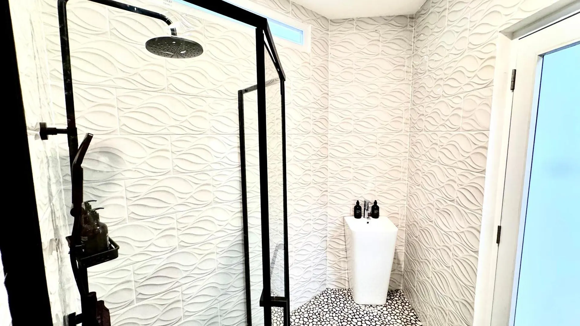 Emerald Luxury & Comfort Villa In Nusa Dua Nusa Dua  0*, Nusa Dua (Bali) Indonesia