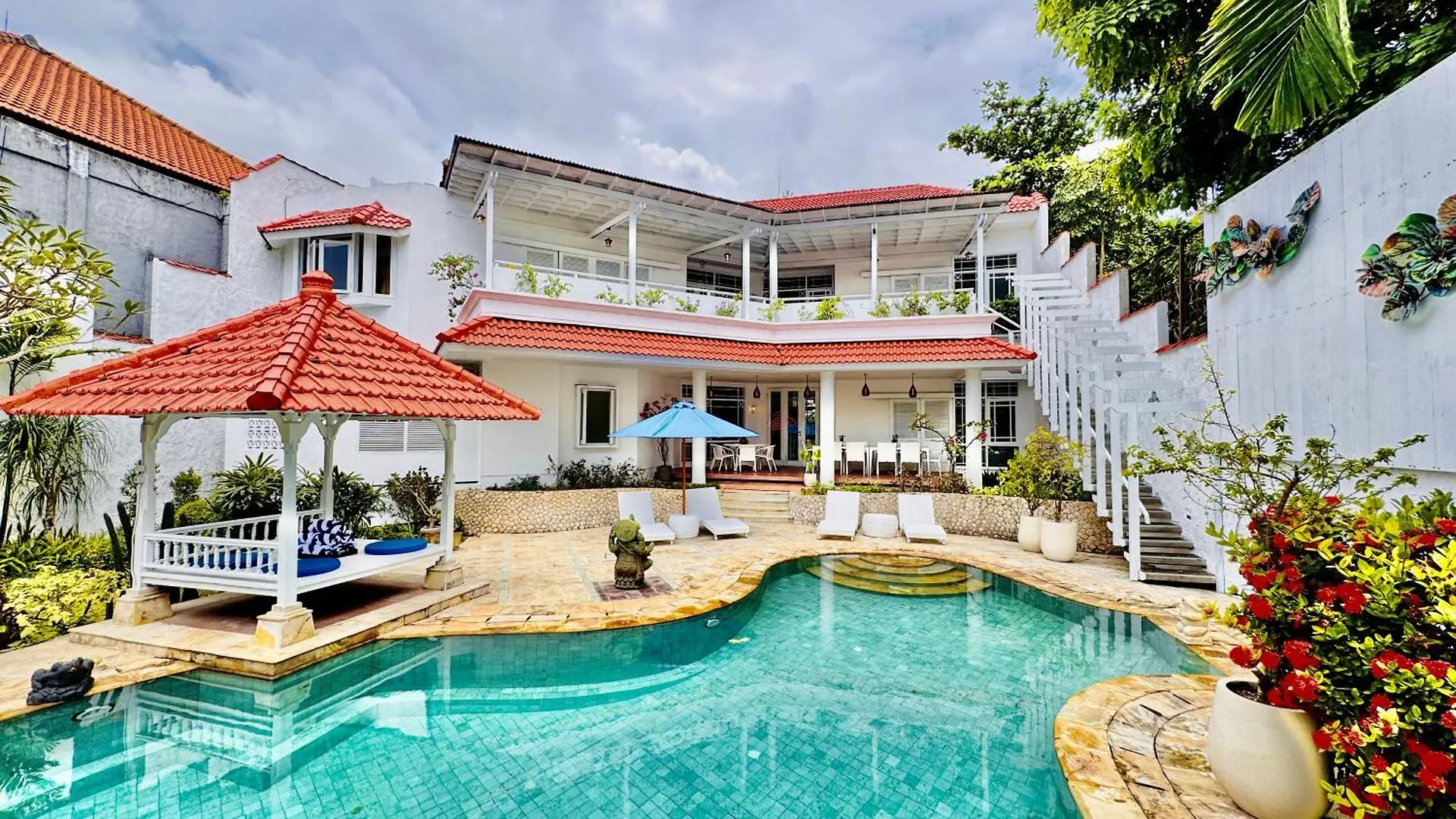 Emerald Luxury & Comfort Villa In Nusa Dua Nusa Dua