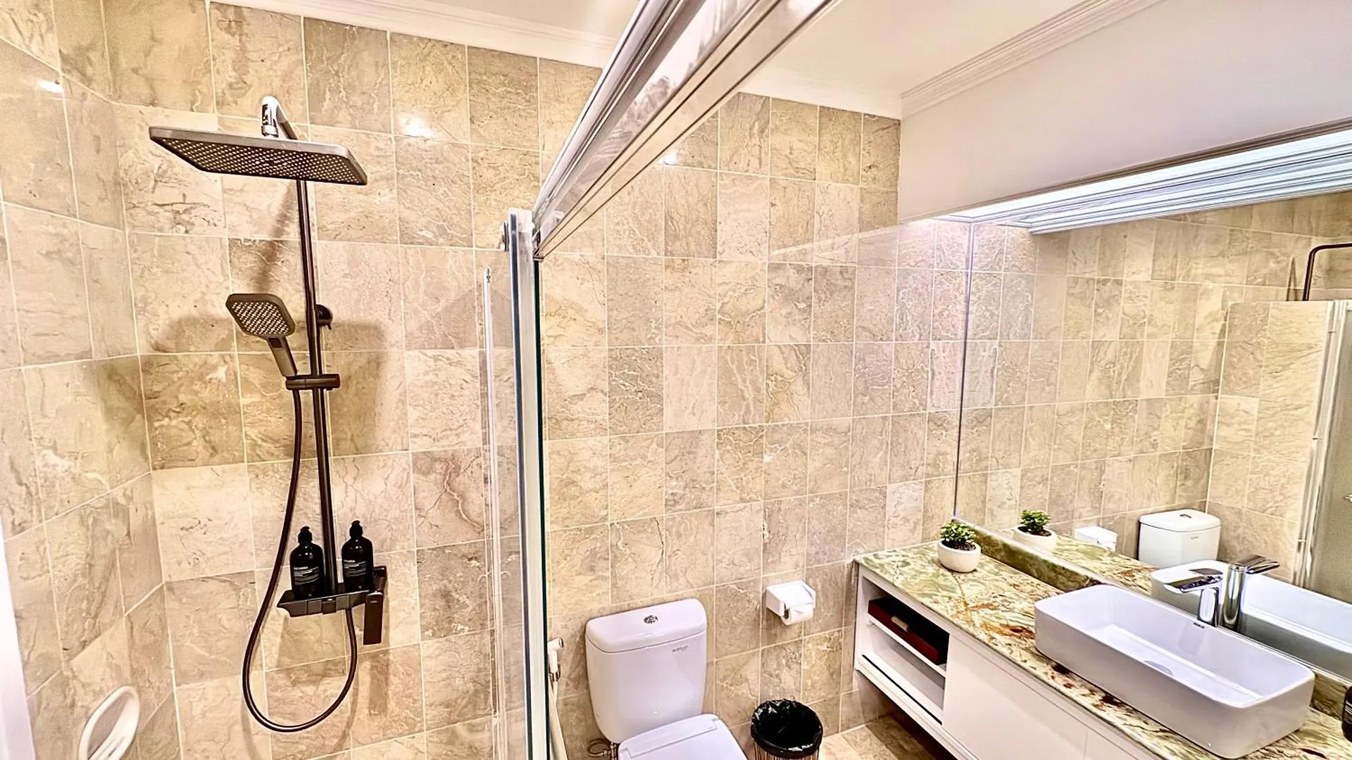 Emerald Luxury & Comfort Villa In Nusa Dua Nusa Dua