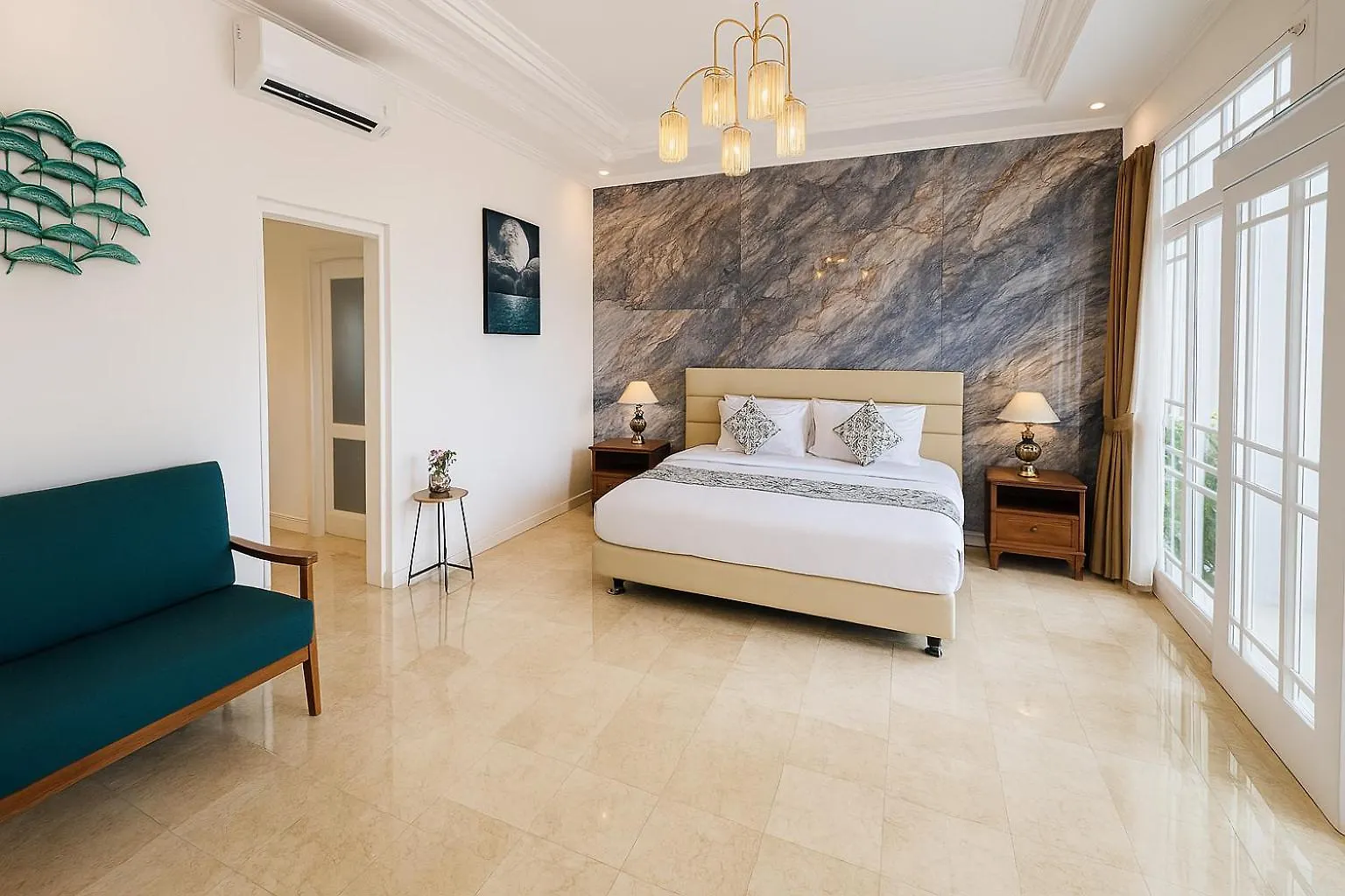 Emerald Luxury & Comfort Villa In Nusa Dua  Nusa Dua (Bali)